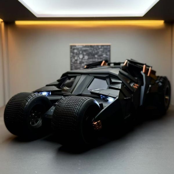 Batmobile 2005 масштаб 1:18 C0211005C фото
